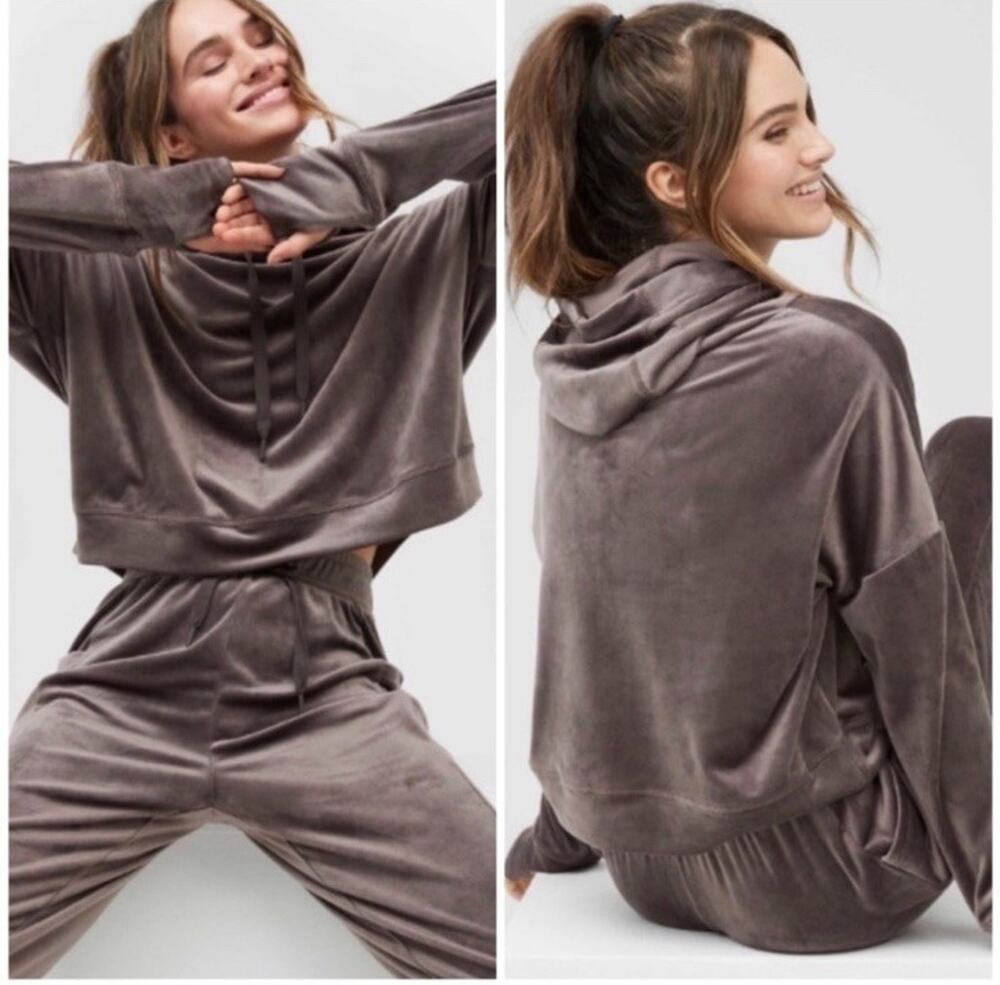 OFFLINE Aerie Hoodie Oversized Cropped Gray Velour Hoodie Sweatshirt Size M